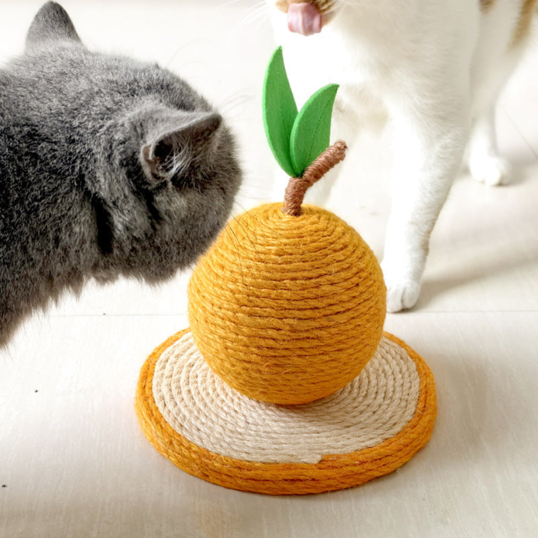 Cat Scratch Orange made of Sisal